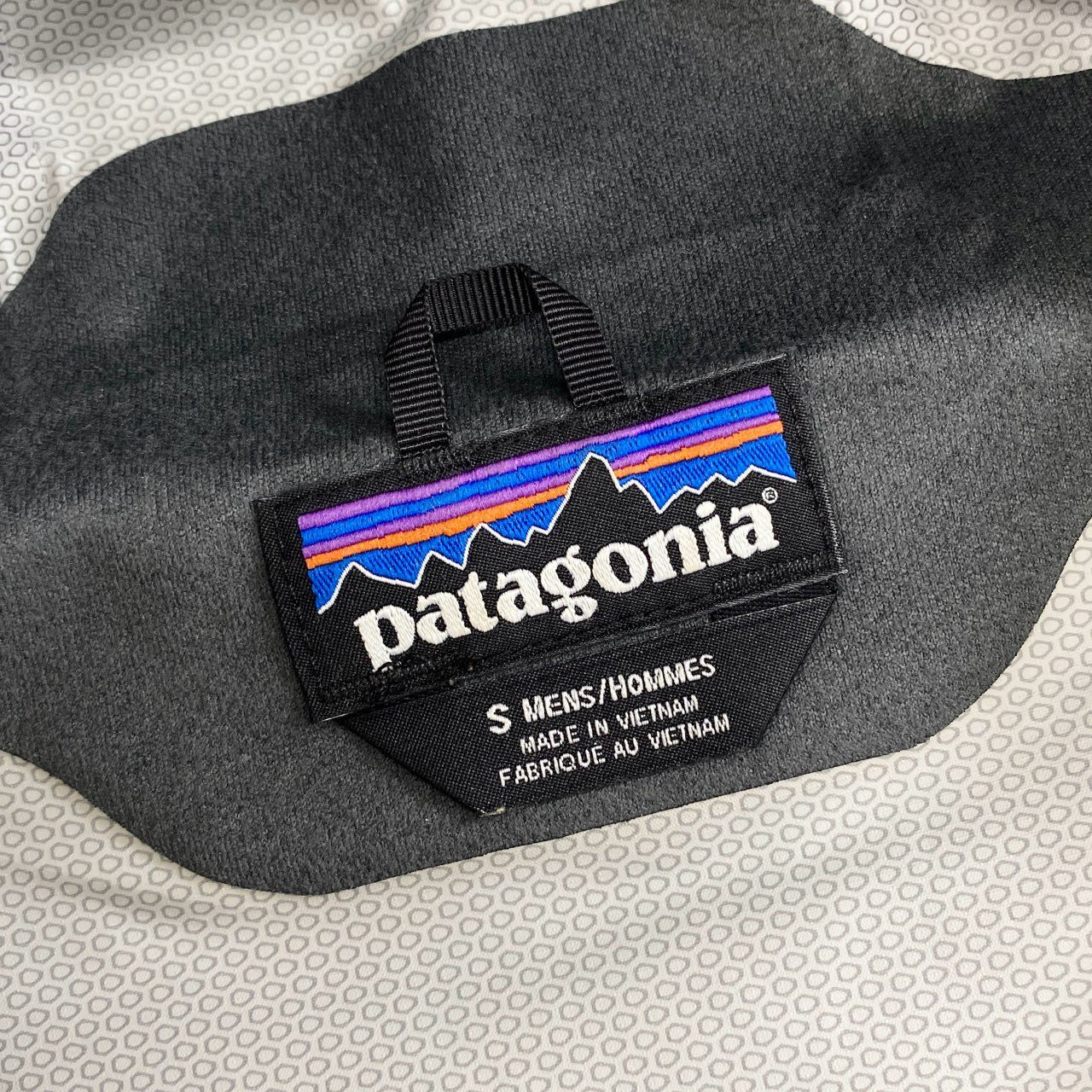 15c21 patagonia パタゴニア 83802SP19 トレントシェルジャケット ナイロンジャケット マウンテンパーカー S ブラック ナイロン メンズ