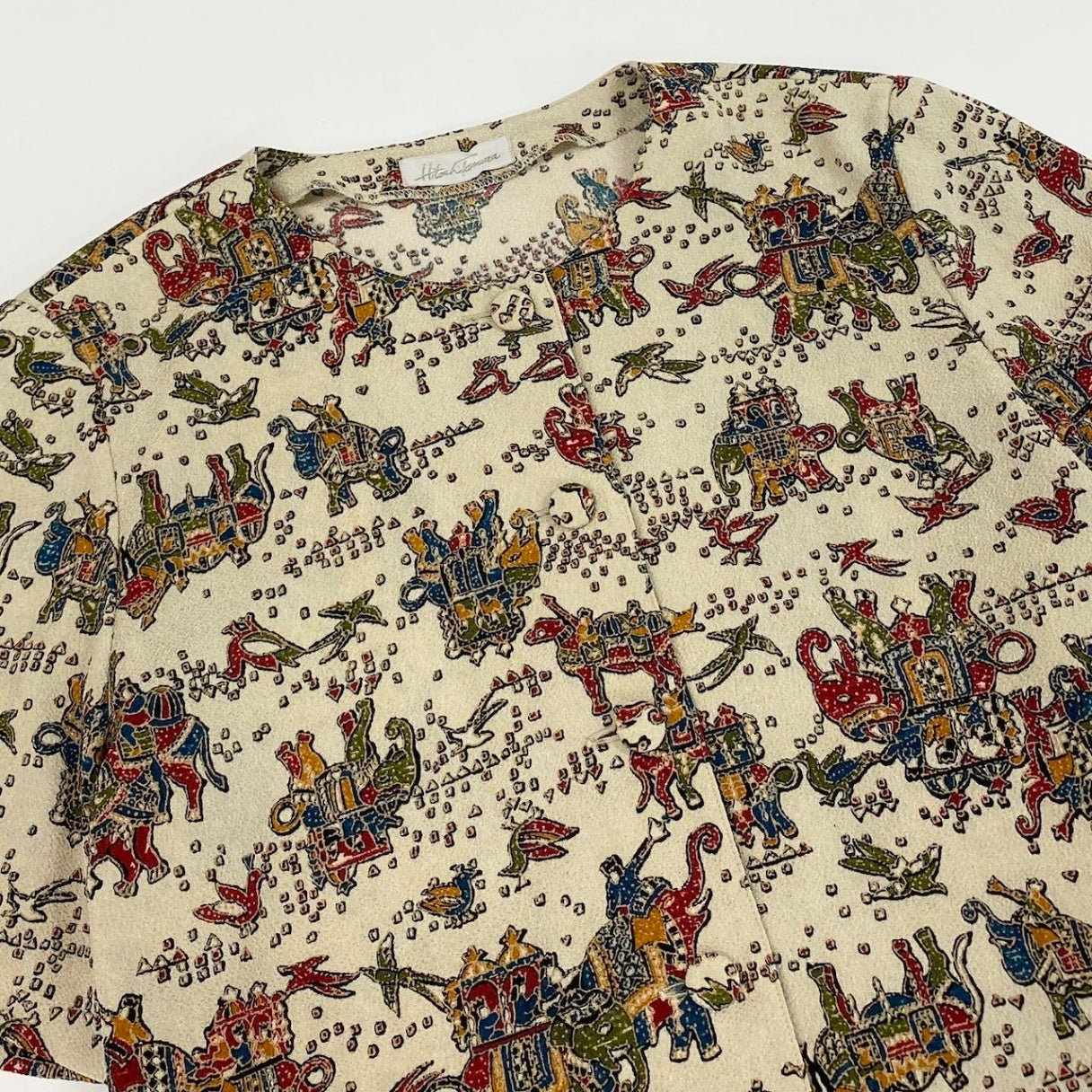 40d16 【美品】 Hitoshi Tamura ヒトシタムラ 半袖 シャツジャケット ノーカラーシャツ ちりめん 総柄プリント クルミボタン アイボリー ポリエステル100％ レディース 女性用u02t