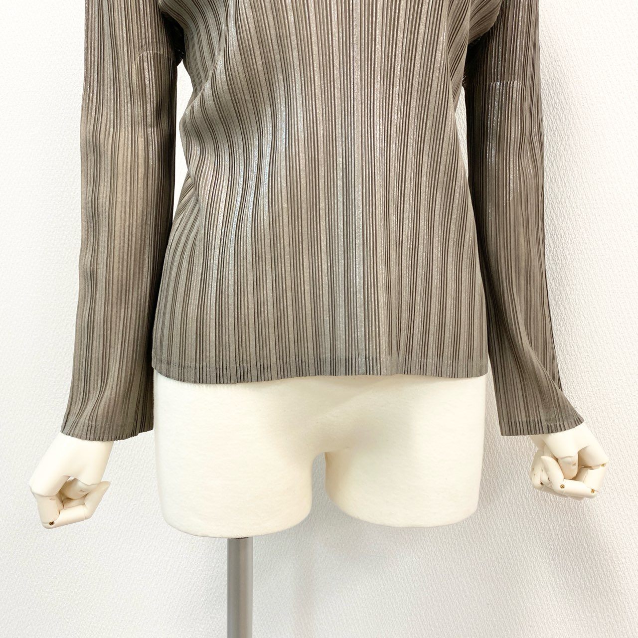 Ai12 PLEATS PLEASE ISSEY MIYAKE プリーツプリーズ イッセイミヤケ 日本製 ラメ加工 Vネック 長袖プリーツカットソー トップス PP03-FK353 3 ブラウン系 レディースo07t
