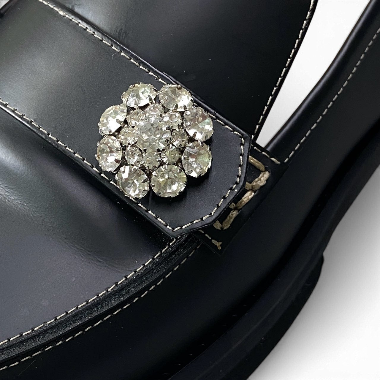 1c23 GANNI ガニ― クリスタルボタン付き レザーローファー ビジュー 革靴 フラットシューズ レディース 女性用 40 ブラックu02t