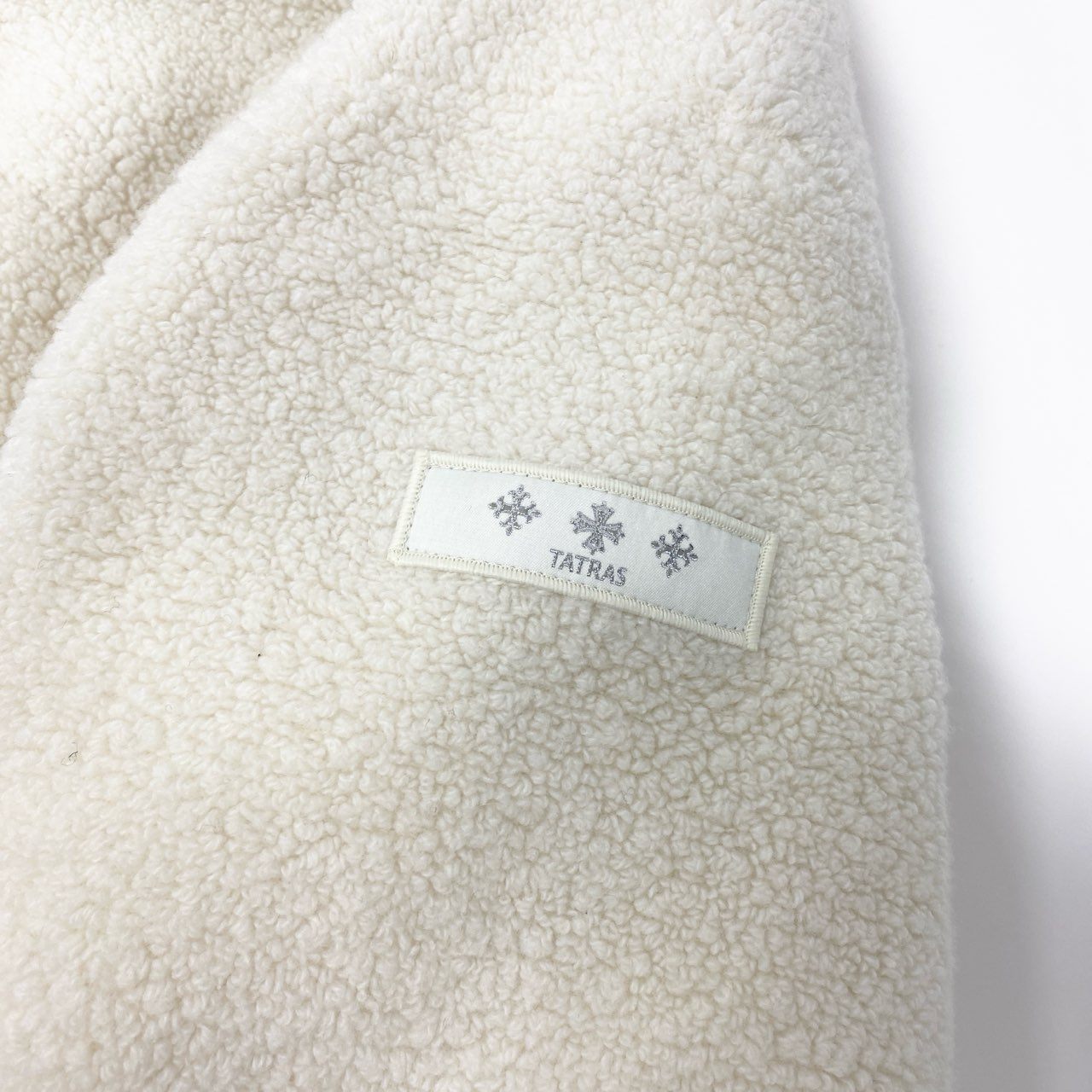 53Ⅼ2 【極備品】 TATRAS タトラス 25AW ROBOU ロボウ ボアフリースダウンジャケット ボアブルゾン  サイズ03 ホワイト メンズ 男性用 アウターk02i