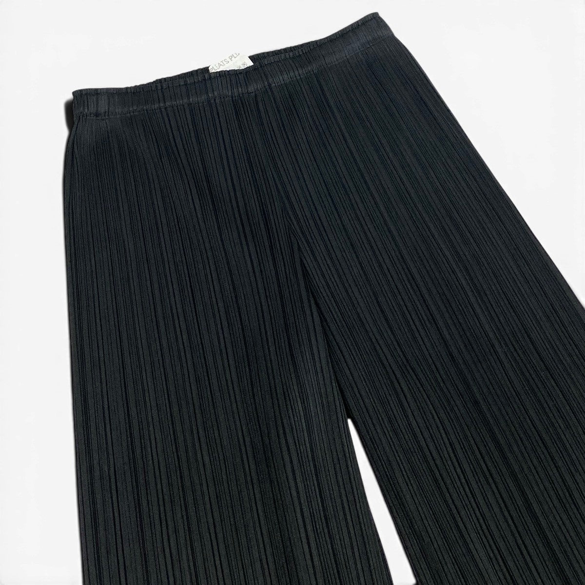 Ag10 【美品】 PLEATS PLEASE プリーツプリーズ プリーツパンツ ボトムス PP55-JF105 サイズ3 ブラック ポリエステル100％ レディースta1