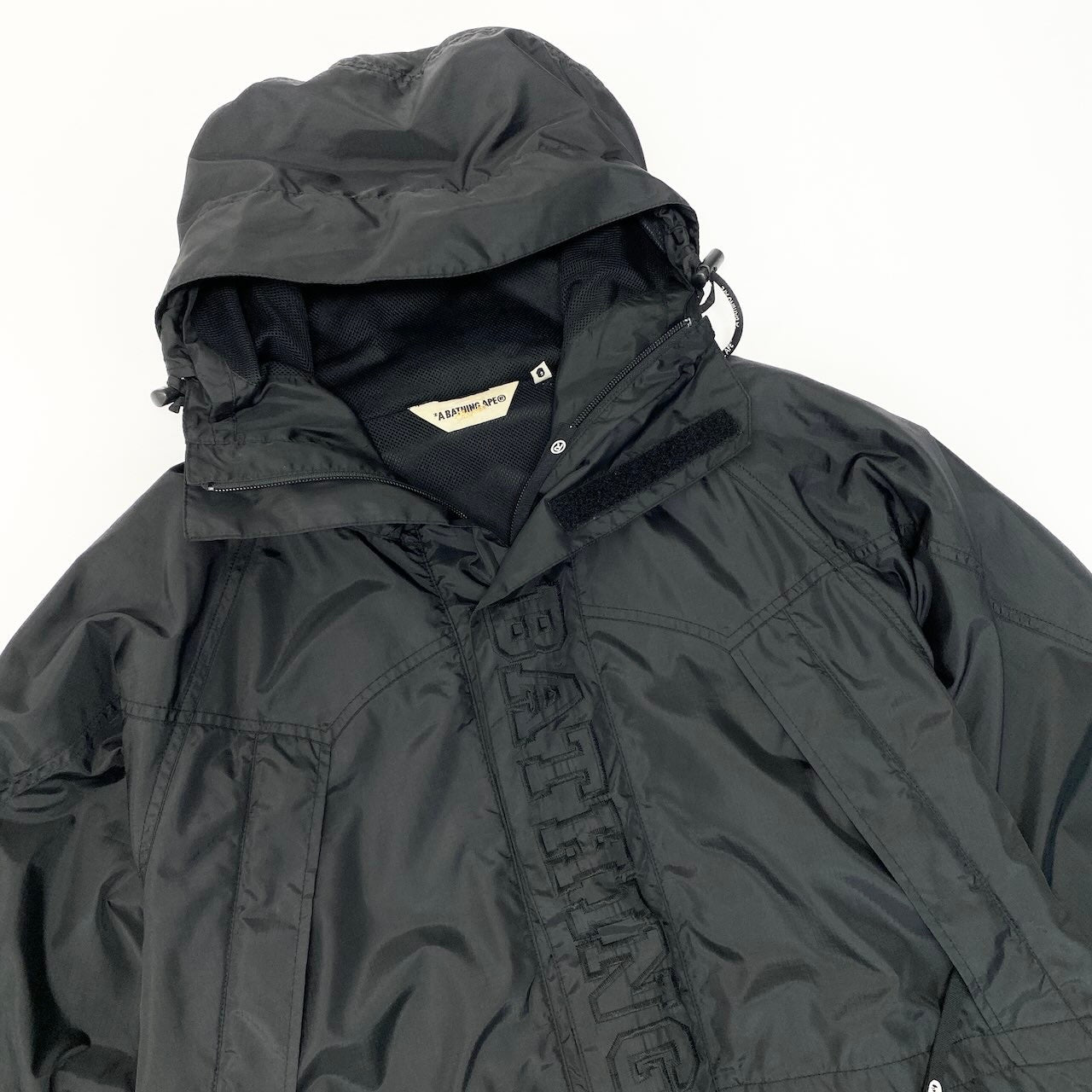 62e12 A BATHING APE アベイシングエイプ snowbord jacket スノーボードジャケット ナイロンパーカー フロントロゴ刺繍 サイズS ブラック メンズ 紳士服u02t