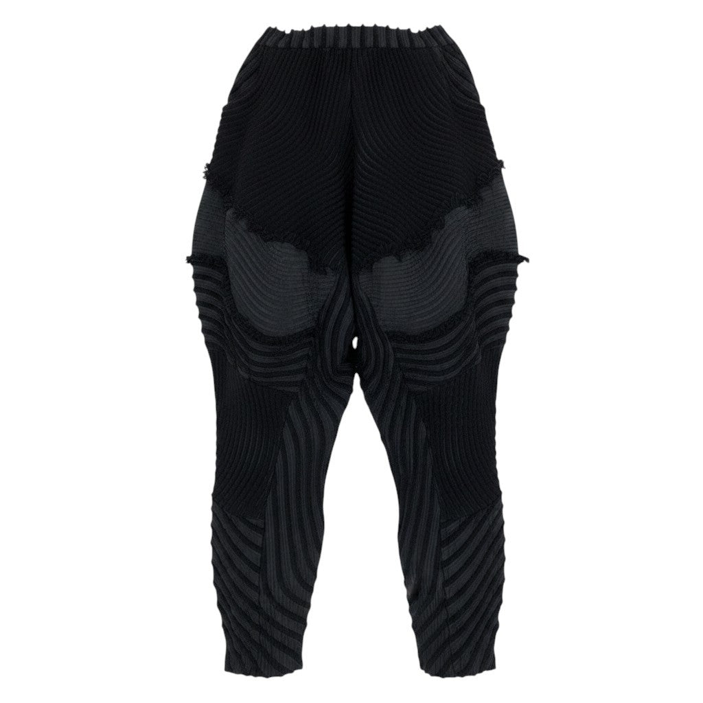 Af4 ISSEY MIYAKE イッセイミヤケ 3Dスチームストレッチ プリーツパンツ 3D Steam Stretch Pleats Pants IM84FF537 サイズ2 ブラックt18rt18r