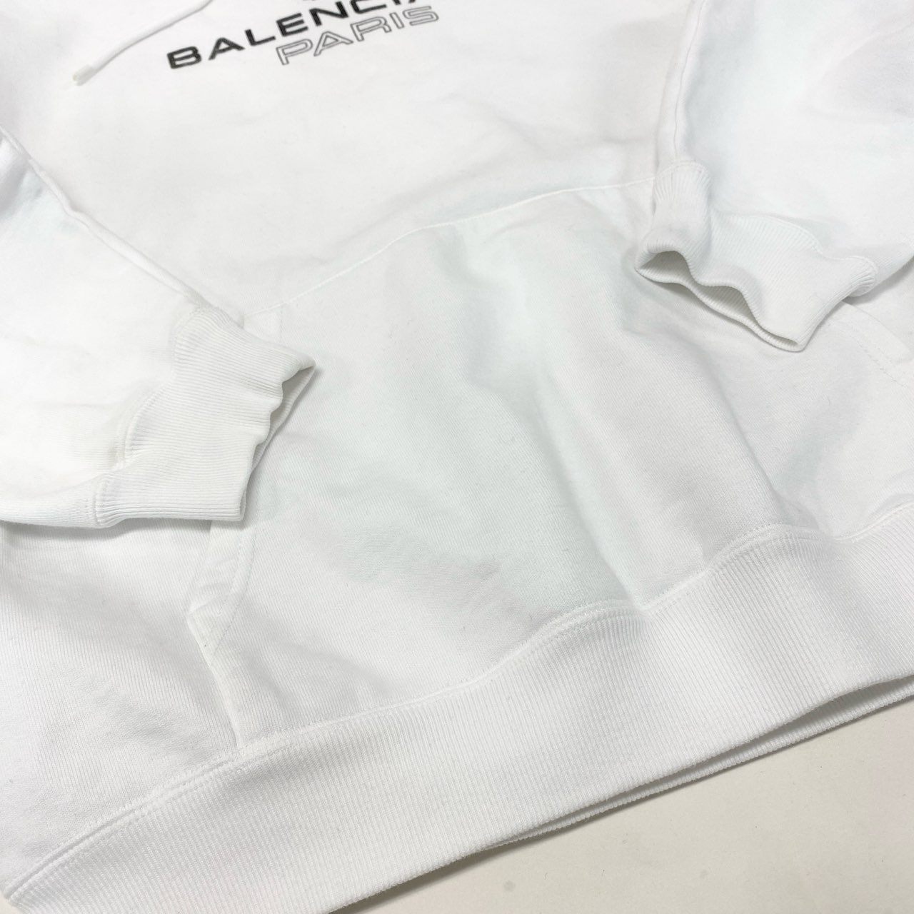 Ik20《美品》 BALENCIAGA バレンシアガ ロゴプリント パーカー XS ホワイト フーディ スウェット 微起毛 ビッグシルエットt18r