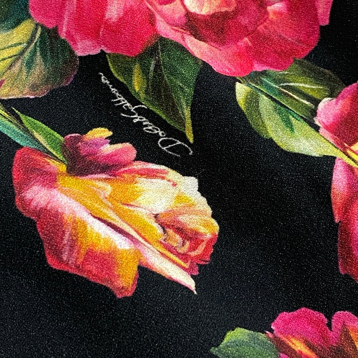 g13 【極美品】DOLCE＆GABBANA フラワープリント ミディ丈 シルクスカート イタリア製 38サイズ ブラック レディース 女性用k02ik02i