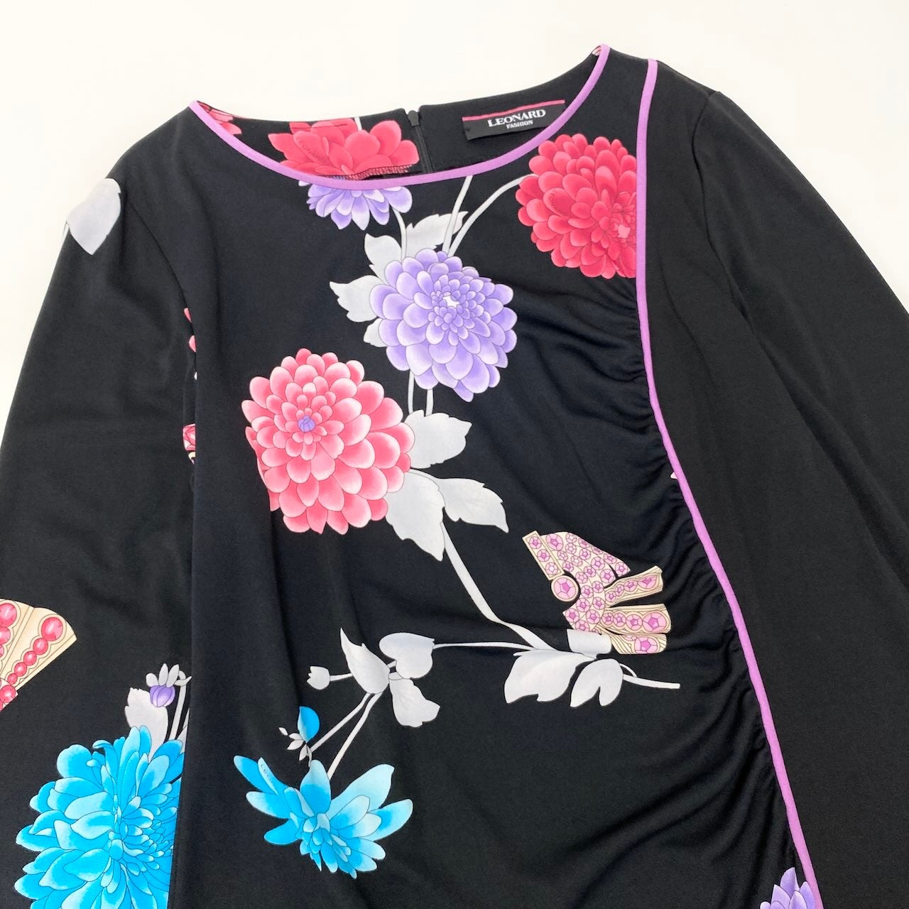 14f15 LEONARD FASHION レオナール ロングスリーブ チュニックワンピース カンカン素材 美しい花柄プリント サイズ40 ブラック 画像参照 レディース 女性服u02t