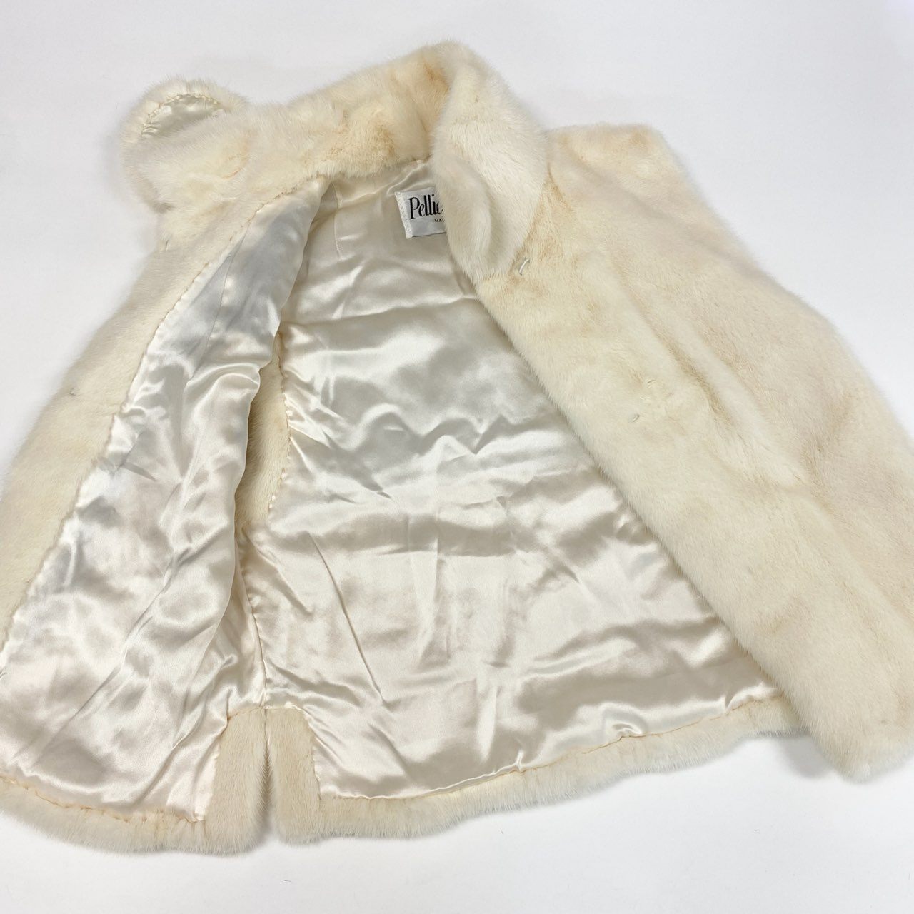 35k2《希少》 Pellicce Moda ペリーチェモーダ パールミンク  ベスト 薔薇コサージュ付き ホワイト 最高級本毛皮 PEARL MINK FUR ポケット有t18r