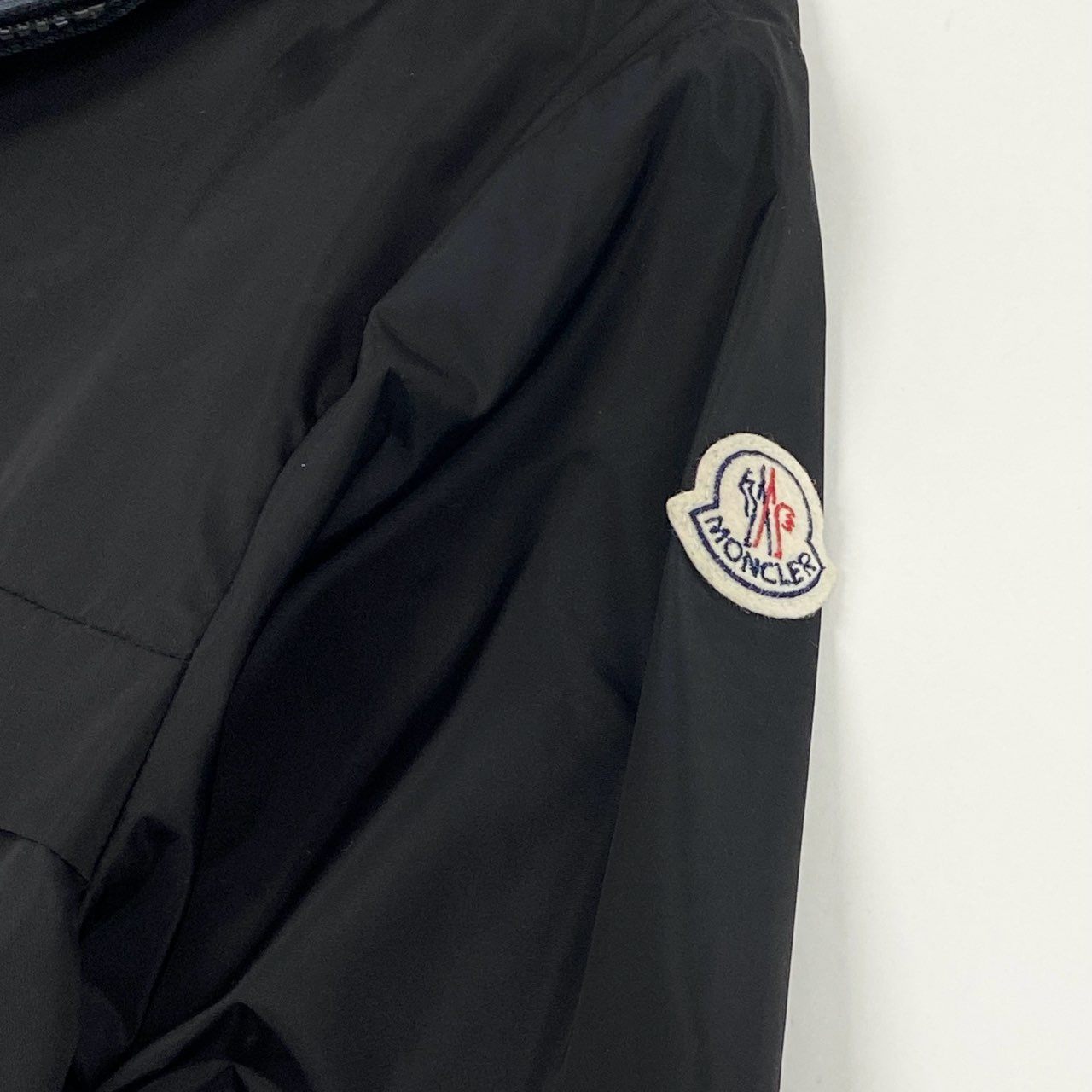 41a5 MONCLER モンクレール ANTON アントン ナイロンジャケット D10914163205 4 ブラック ジョージア製 パーカー