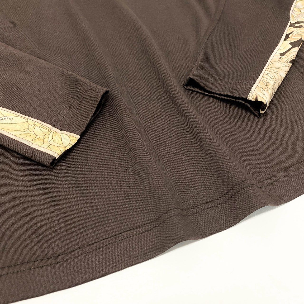 79k21 LEONARD FASHION レオナール ロングスリーブ カットソー ハイネックプルオーバー  美しい花柄プリント レディース 女性用 L ブラウン ウールシルクu02t