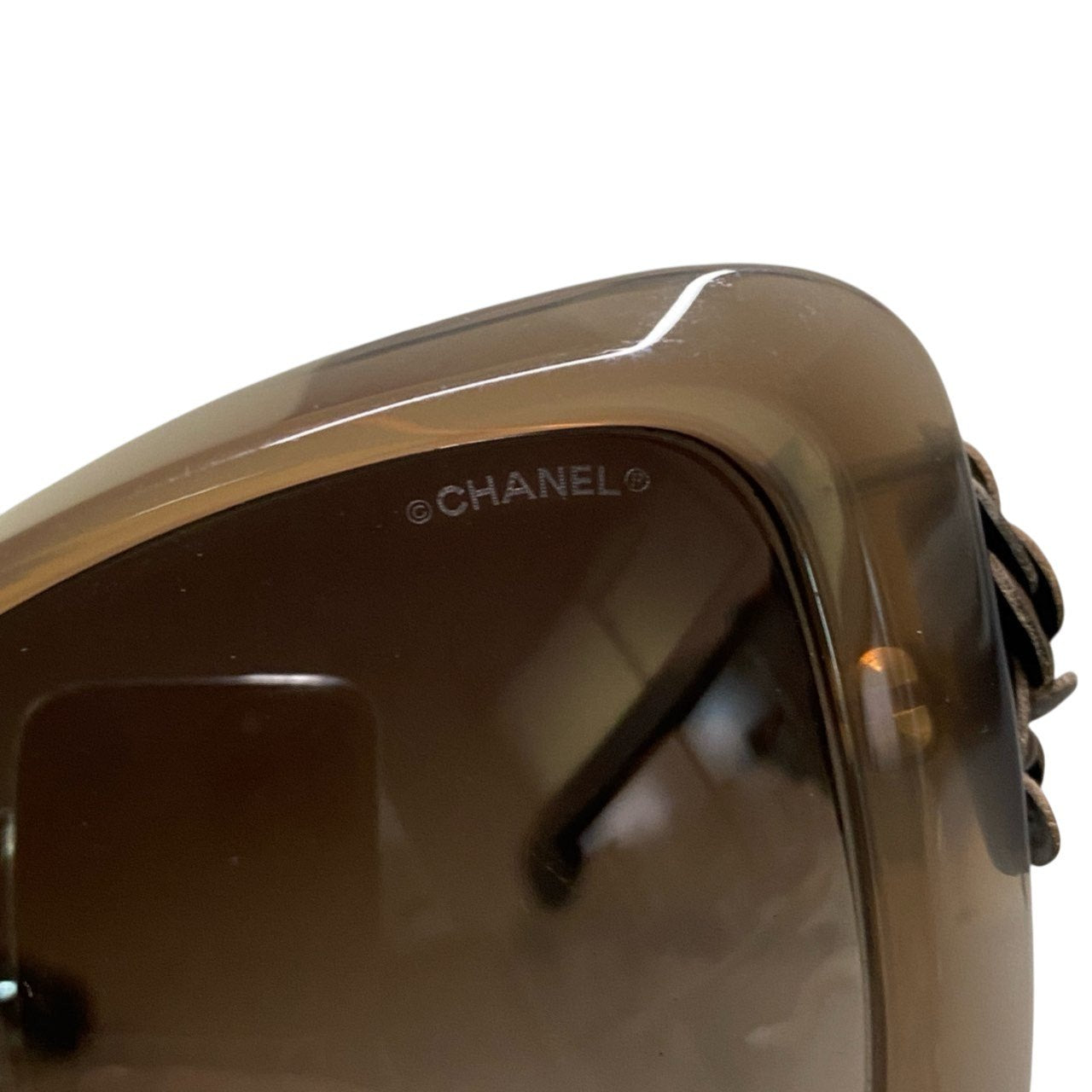 b15 CHANEL シャネル レザー カメリア ココマーク サングラス アイウェア 5318-Q ブラウン レザー レディースta1