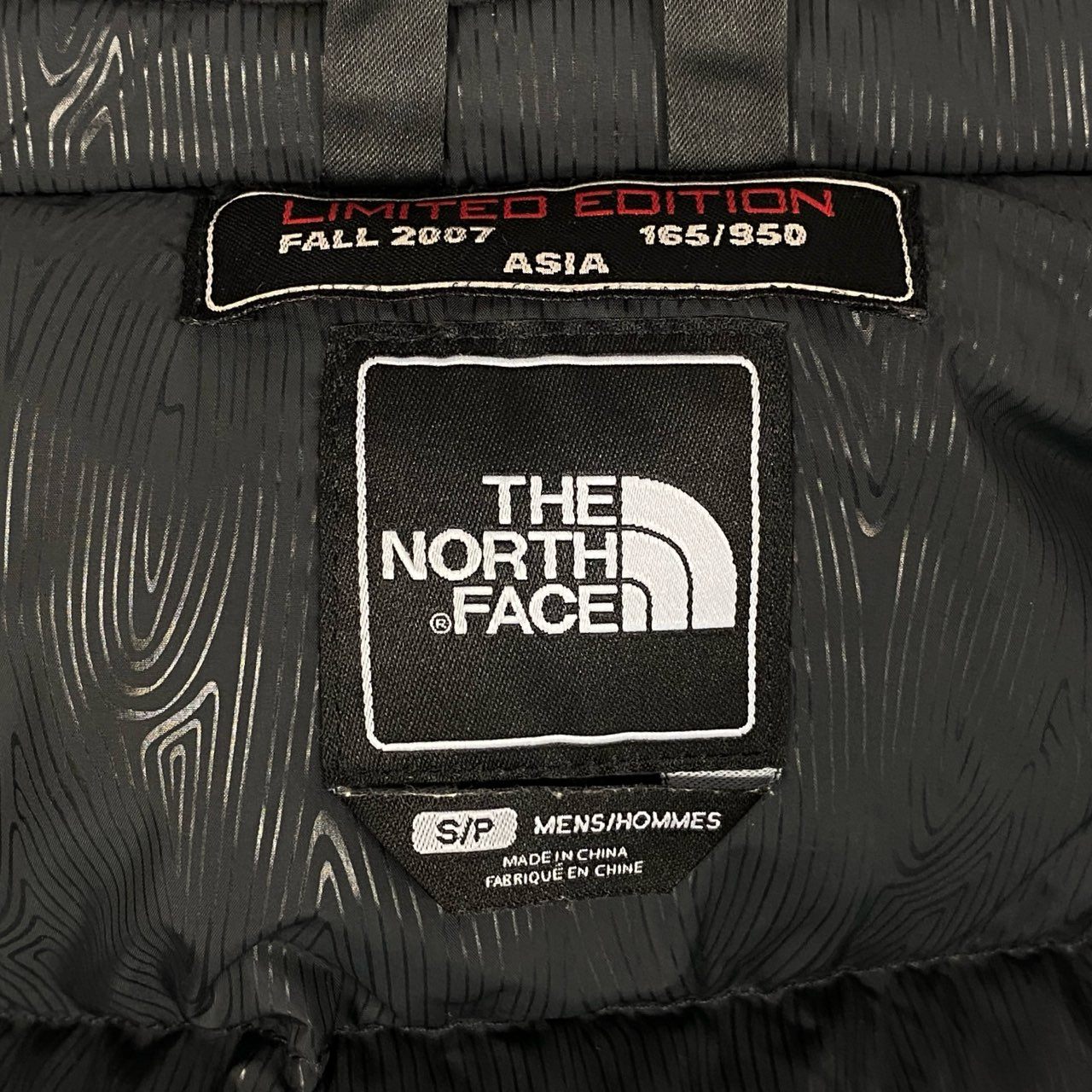 42L16 THE NORTH FACE ザノースフェイス ダウンジャケット ダウンコート マクマードリミテッド アウター ND01755 Sサイズ グレー メンズo07t