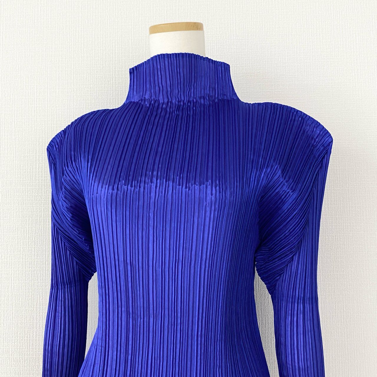 5d11-1 PLEATS PLEASE ISSEY MIYAKE プリーツプリーズ イッセイミヤケ 日本製 PP64-JK555 ハイネック 長袖プリーツカットソー ロングスリーブ トップス サイドスリット 3 ブルー パープル MADE IN JAPAN