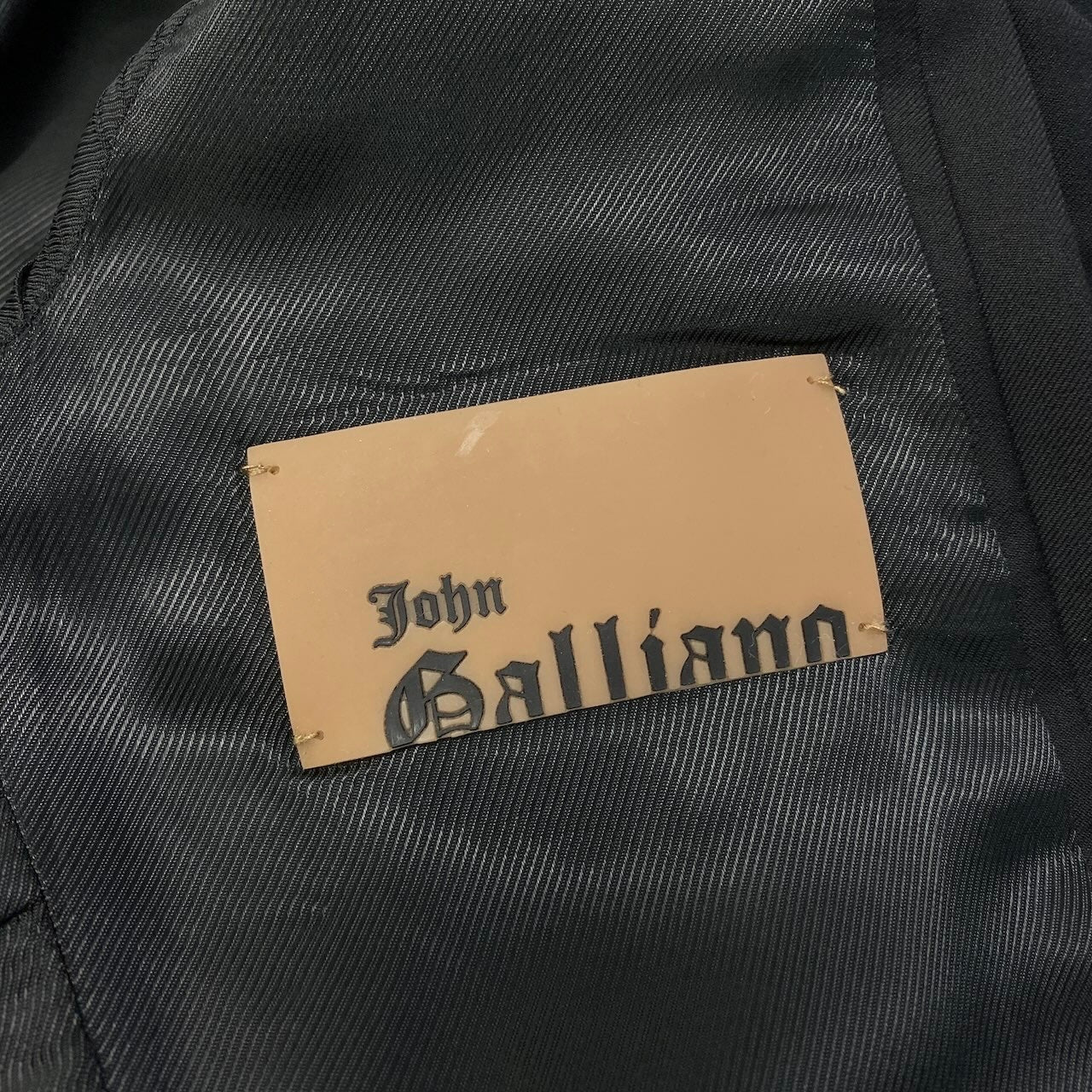 21c18 John Galliano ジョンガリアーノ ロングジャケット テーラードジャケット フォーマル ギャザー レディース 女性用 44 ブラック ウール100％o07t