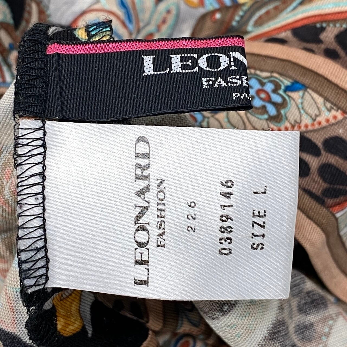10i28 LEONARD レオナール ロングスリーブハイネックカットソー 花柄 レオパードプリント Lサイズ マルチカラー レディース 女性用u02t