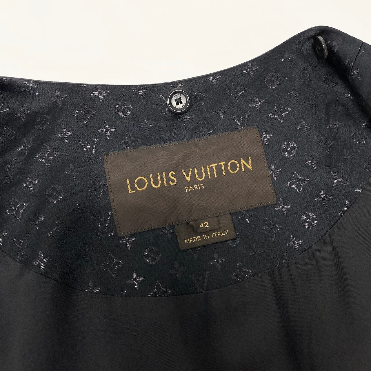 I LOUIS VUITTON ルイヴィトン モノグラムロングコート ノーカラー シルク混 イタリア製 42サイズ ブラック レディース 女性用nu1
