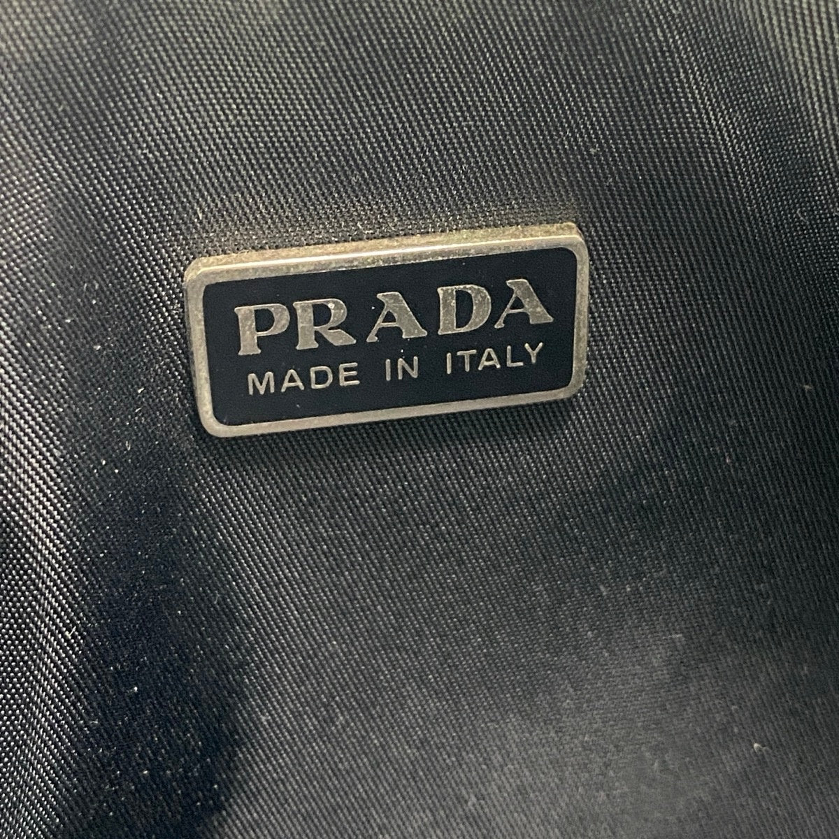 g31 PRADA アクセサリーポーチ ショルダーバッグ 三角ロゴプレート ナイロン ブラック ナイロン レディース 女性用ta1