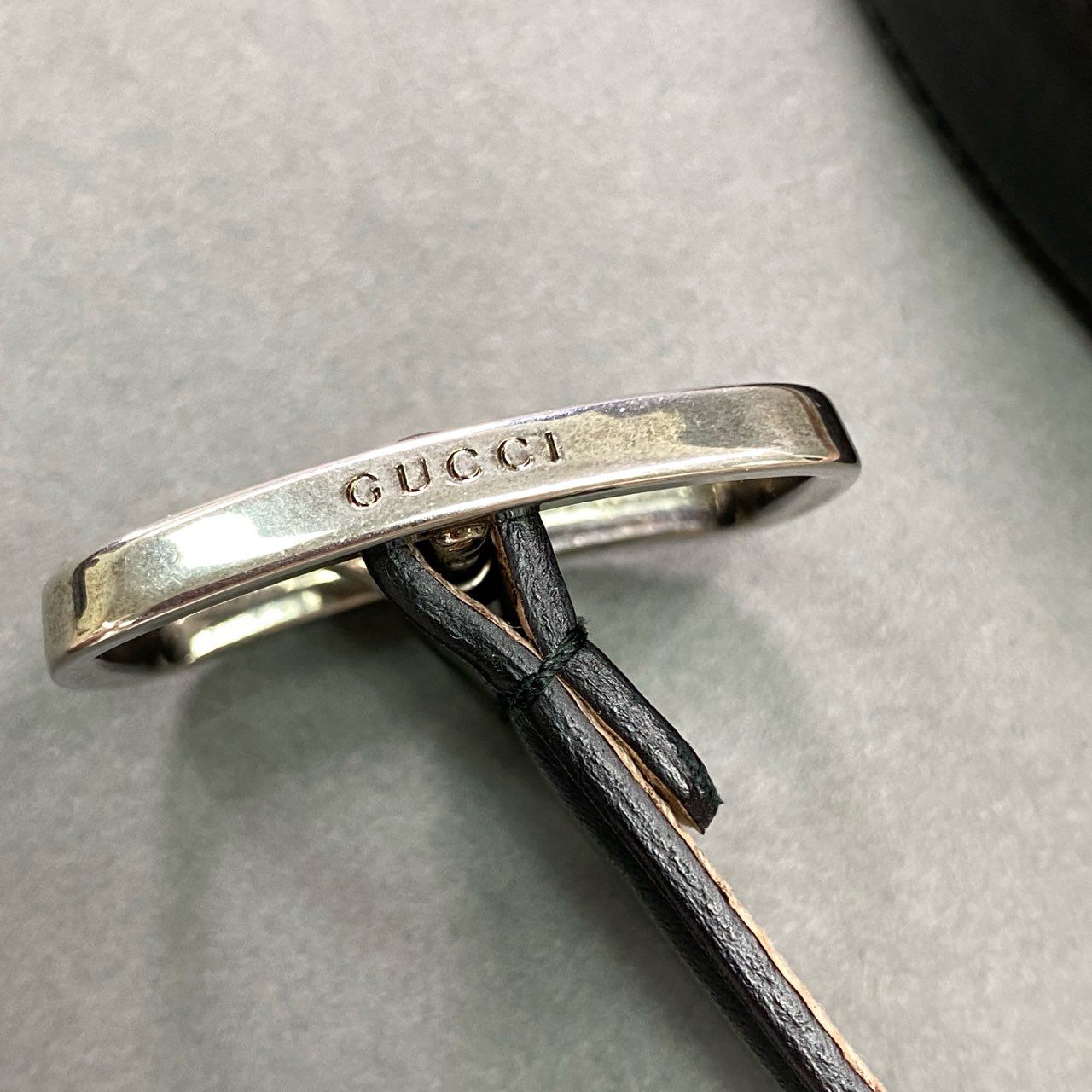 f4② 《美品》 GUCCI グッチ シルバーピンバックル レザーベルト 90・36 ブラック Leather ビジネス オフィス 保存袋