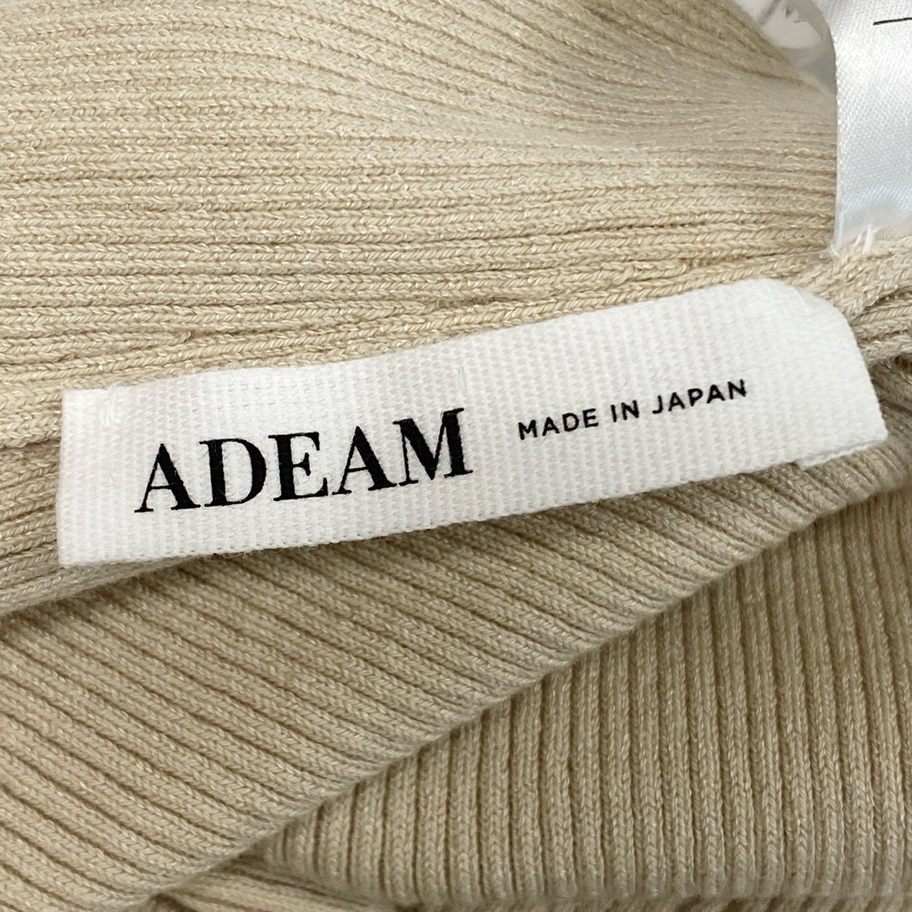 77 ADEAM アディアム ショルダーカット リブニットセーター フレアスリーブ 長袖 肩だし◎ レディース 女性用 43409 XS ベージュu02t