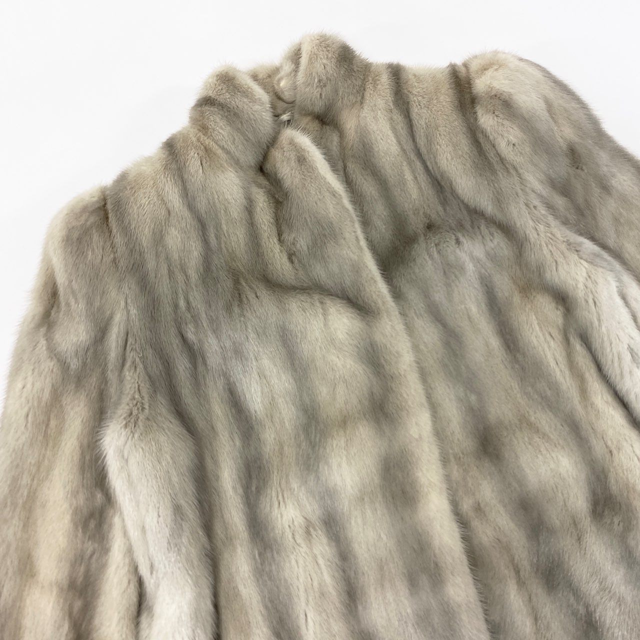 72L9 SAGA MINK サガミンク 銀サガ サファイアミンク ファーコート サイズ13号 シルバーグレー 最高級本毛皮 MINK FURt18r