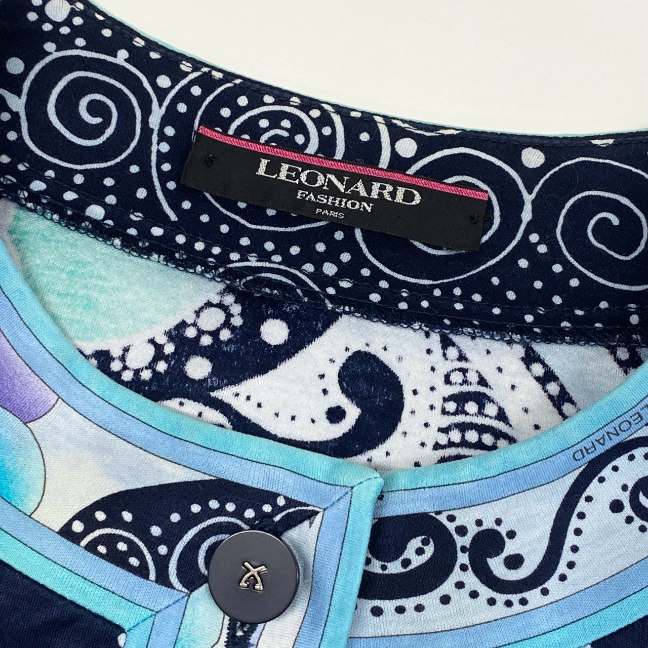 36a30 LEONARD レオナール カーディガン コットンカーディガン 総柄 トップス 0359183 Mサイズ ブルー系 コットン100％ レディース 女性用o07t