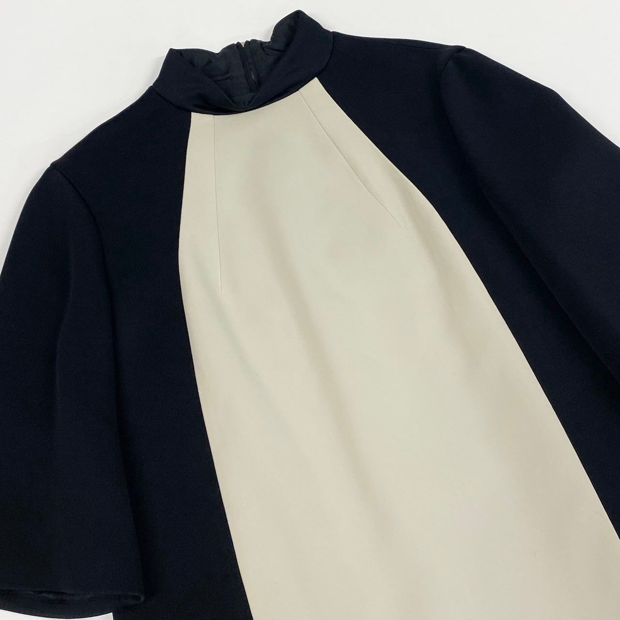 Ec31 《美品》 LOUIS VUITTON ルイヴィトン ボトルネック 2カラー ワンピース Bottle Neck 2color Dress サイズ34 ブラック ホワイト イタリア製t18r
