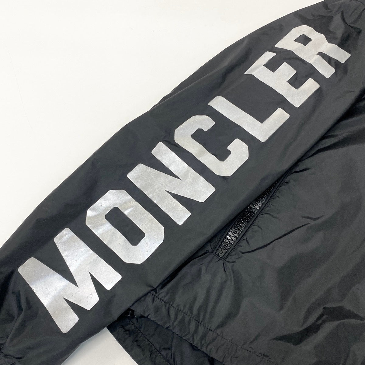 42e13 MONCLER モンクレール off-Whiteコラボ フーディーナイロンジャケット パーカー DIND-16-961 5サイズ ブラック ホワイト ナイロン100％ メンズ 男性用u02t