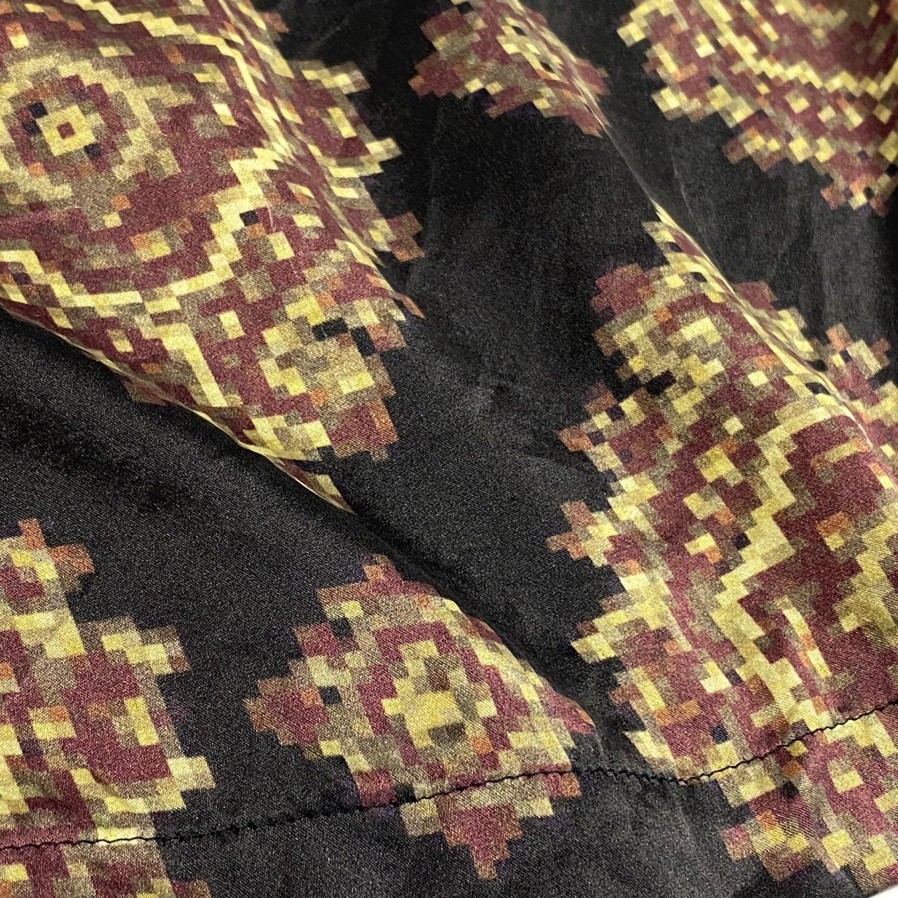 77j28 DRIES VAN NOTEN ドリスヴァンノッテン 半袖カットソー ブラウス シルク100％ 総柄 36サイズ マルチカラー レディースu02t