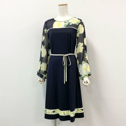 42h22《美品》 LEONARD レオナール カンカン素材 ベルト付き シアー切替 フラワーワンピース ドレス 0350302 40 ネイビー イエロー 画像参照 美しい花柄プリント ペチコート付t18r
