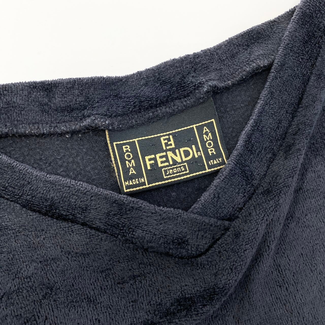 e8 FENDI 半袖ベロアTシャツ VネックロゴTシャツ トップス イタリア製 40サイズ ブラック系 レディース 女性用ta1