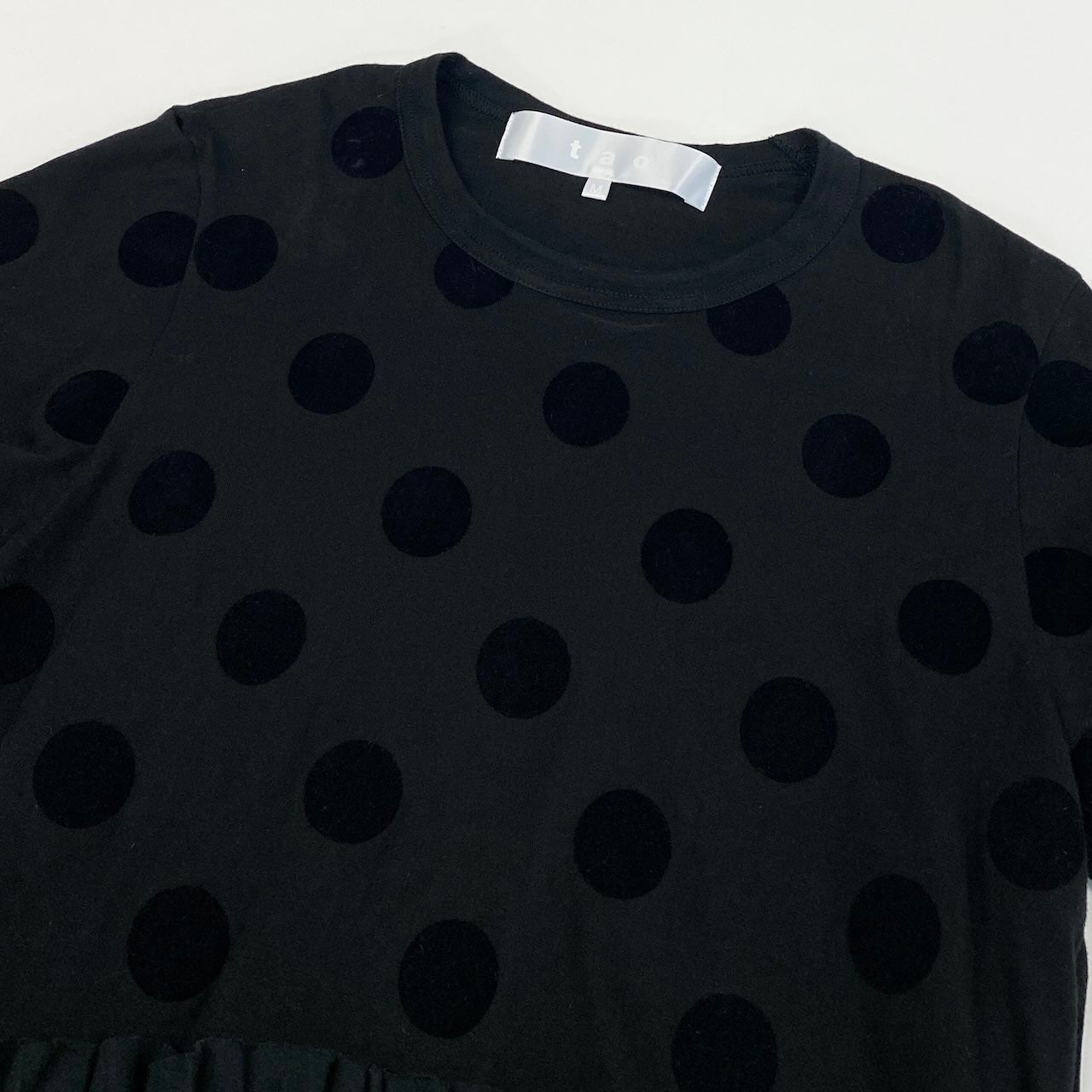 Ae11 tao COMME des GARCONS AD2022 クルーネックTシャツ ドット柄 フリル装飾 TJ-T003 Mサイズ ブラック コットン100％ レディース 女性用ta1
