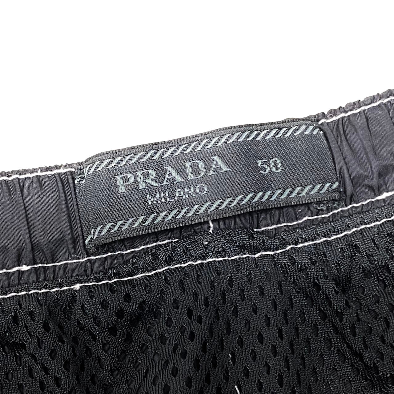 Mg6 PRADA Re-Nylon トライアングルロゴ ショートパンツ 50サイズ ブラック リサイクルポリアミド100％ メンズ 男性用u02t
