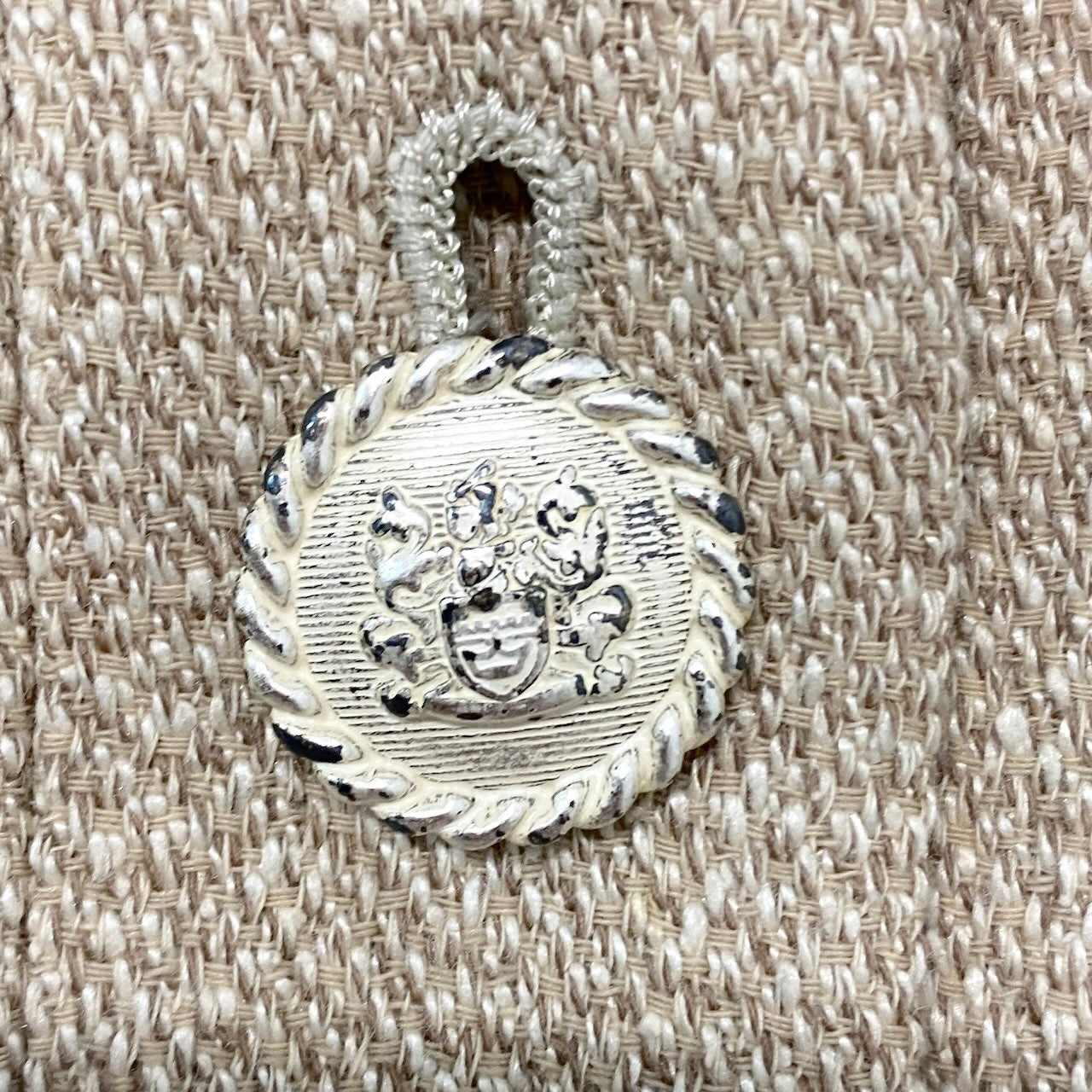55h21 Aquascutum アクアスキュータム セットアップ スカートスーツ フォーマル ノーカラージャケット 刻印ボタン サイズ11 ベージュ レディース 女性用o07t