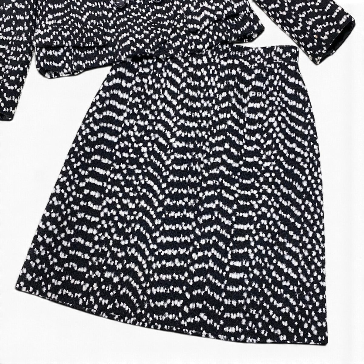 25i27 Christian Dior クリスチャンディオール スカートセットアップ ツイード ジャケット スカート 9サイズ ブラック ホワイト レディース 女性用u02t
