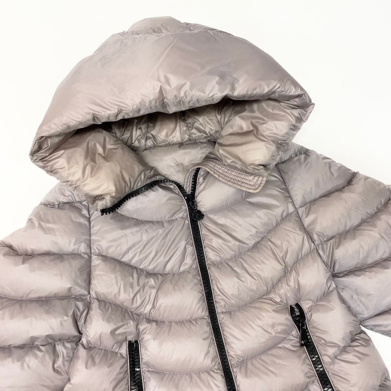 78d2 MONCLER モンクレール AKYLINA DOUDOUNE LEGERE ダウンジャケット フーデット ショートダウン ７分袖 軽量 レディース 女性服 サイズ０ ライトパープルo07t