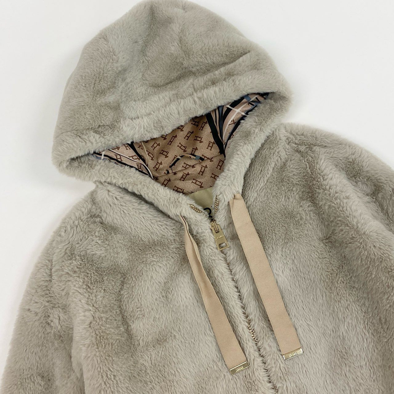 54L5 HERNO ヘルノ エコファージャケット GI0138D サイズ40 ベージュ パーカー モノグラム グログランリボンt18r