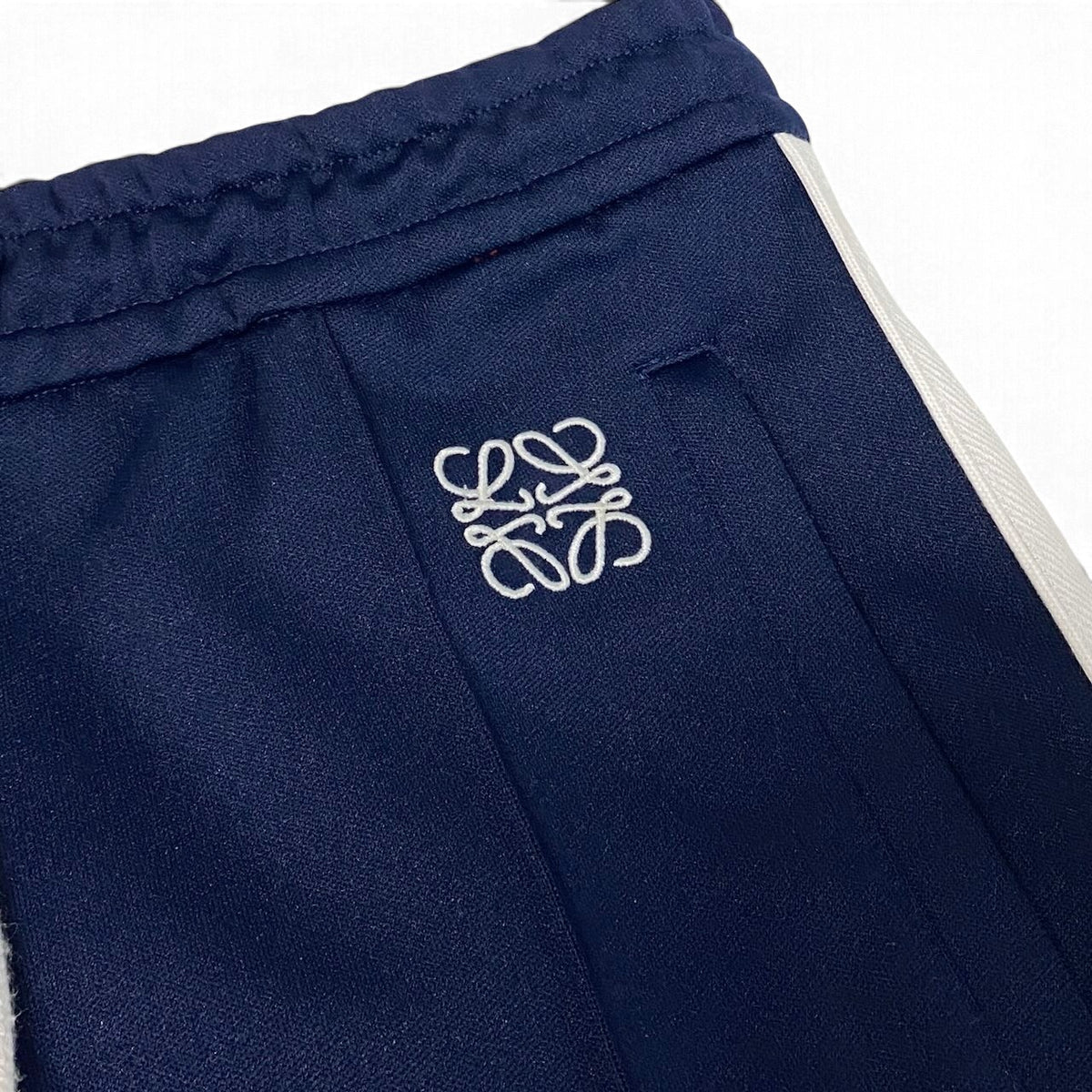 j29 【極美品】LOEWE トラックパンツ サイドライン ジャージパンツ アナグラムロゴ XSサイズ ネイビー×ホワイト ポリエステル100％ メンズ 男性用k02i