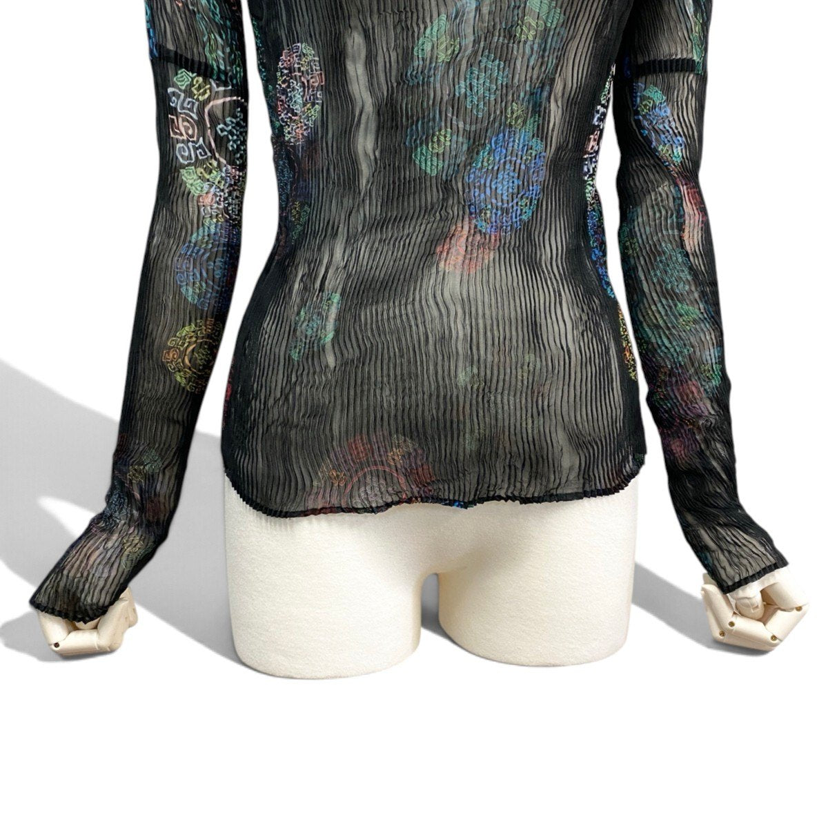 93j21 ISSEY MIYAKE FETE イッセイミヤケ フェット プリーツカットソー  スタンドカラー チャイナ柄 日本製 IF54FJ739 02サイズ ブラック系 ポリエステル100％ レディース 女性用u02t