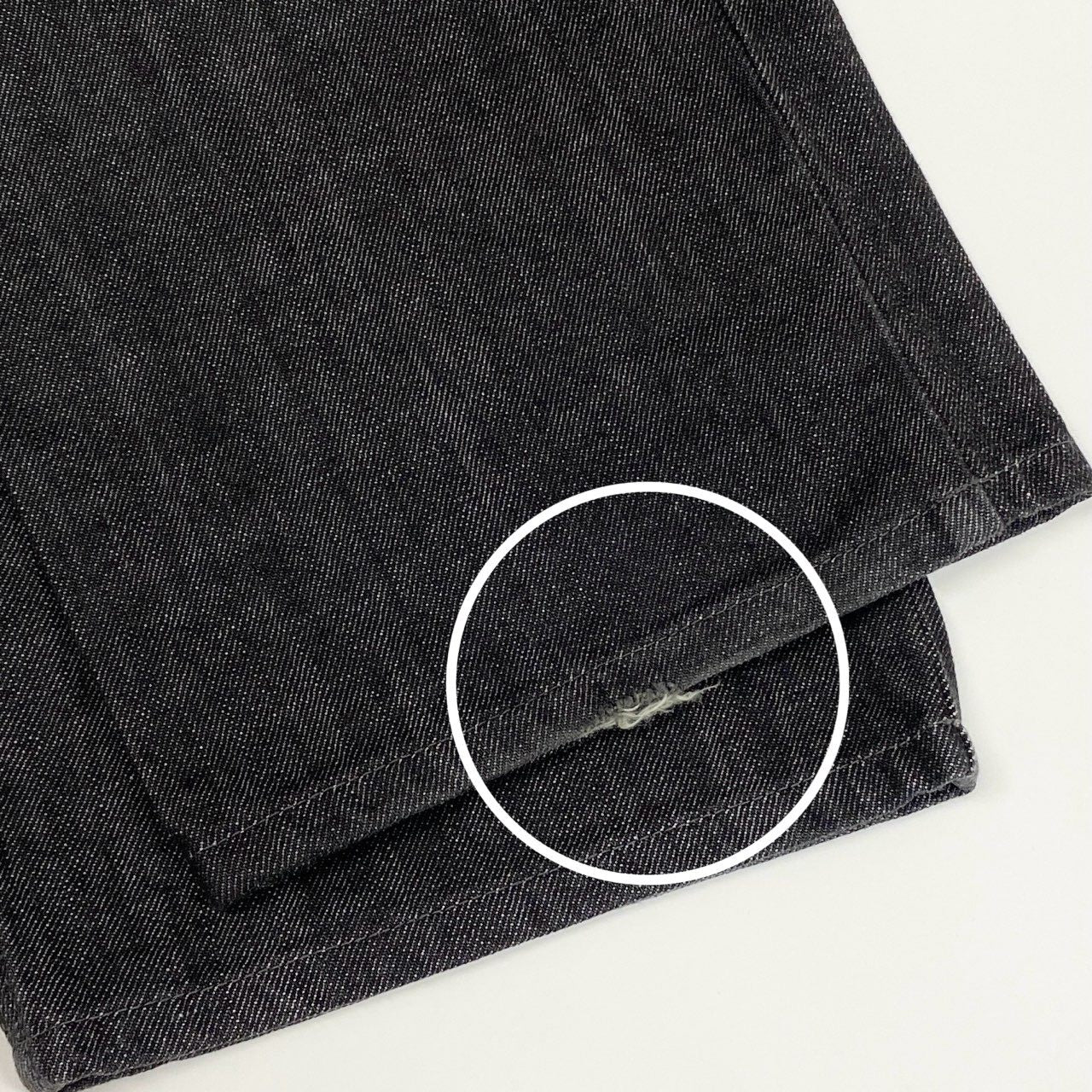 Ai25-1 LOUIS VUITTON ルイヴィトン デニムパンツ ボトムス ストレートパンツ コットン ワンポイント刺繍 イタリア製 RM081M MMDP02DAK 40サイズ グレー メンズk02i