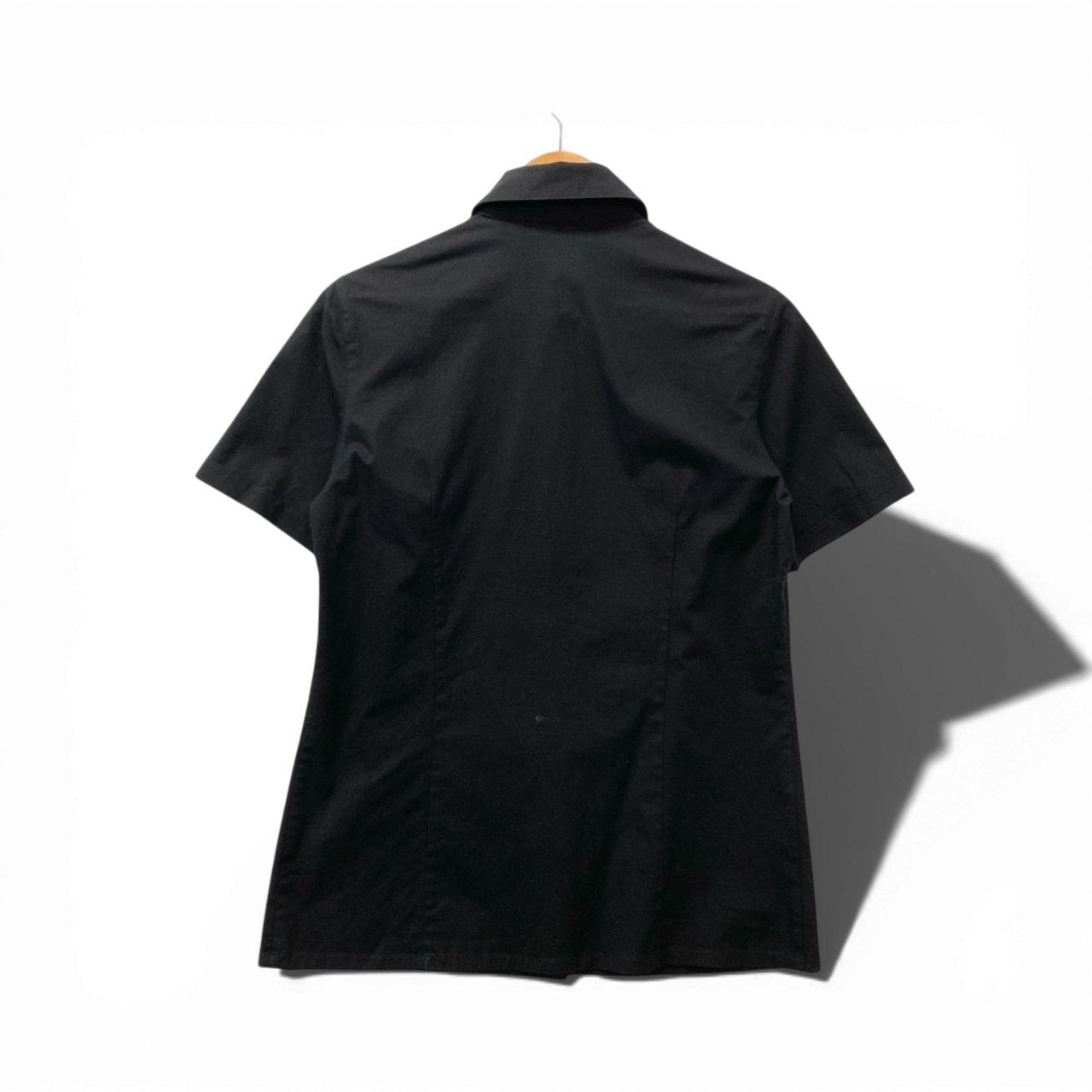 Eb17 【美品】BOTTEGA VENETA ボッテガヴェネタ 半袖シャツ ワイシャツ シャツブラウス ロゴ刺繍 44サイズ ブラック レディース 女性用u02t