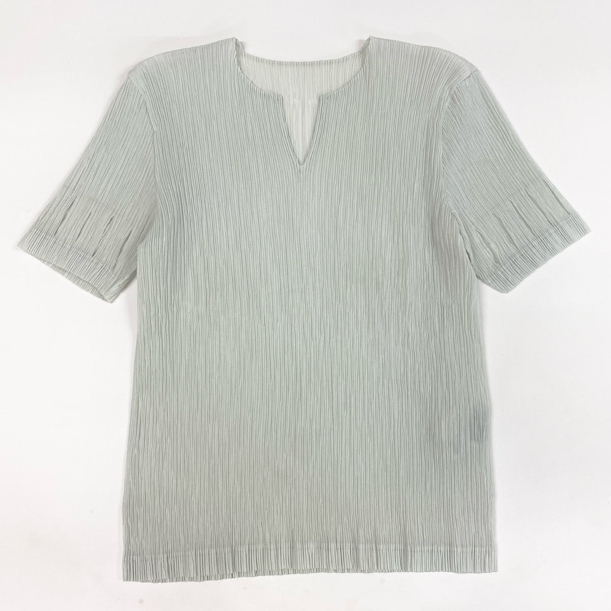 Ah10 PLEATS PLEASE ISSEY MIYAKE プリーツプリーズ イッセイミヤケ 半袖カットソー スキッパーネックデザイン  カットアウトスリーブ  IF52FJ246 02 オフホワイト ポリエステル100％ レディース 女性用o07t