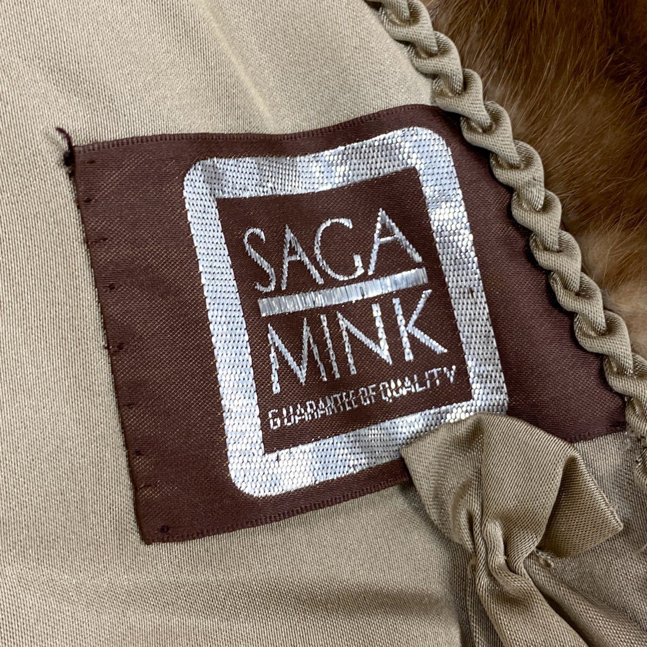 40L10 SAGA MINK サガミンク パステルミンク リアルファーコート サイズ11号 茶系 最高級本毛皮 MINK FUR 裏地刺繍デザインt18r