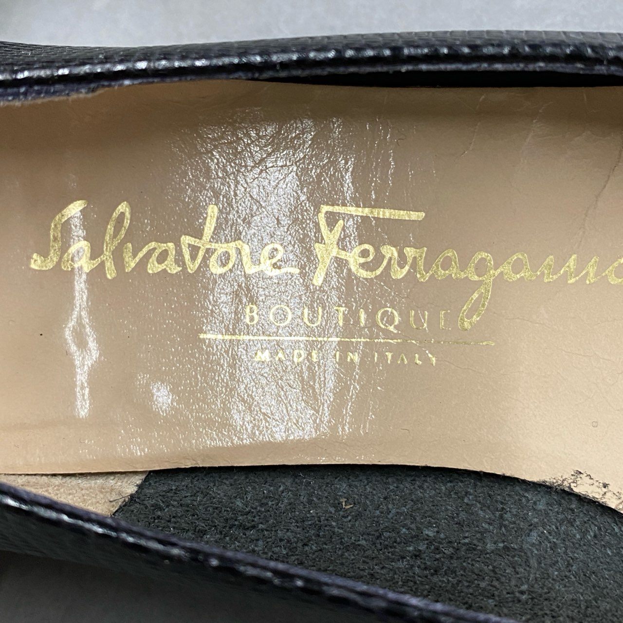 5f11 Salvatore Ferragamo サルヴァトーレフェラガモ ヴァラリボン リザード パンプス サイズ6 1/2C ブラック レザー レディース 婦人 女性靴