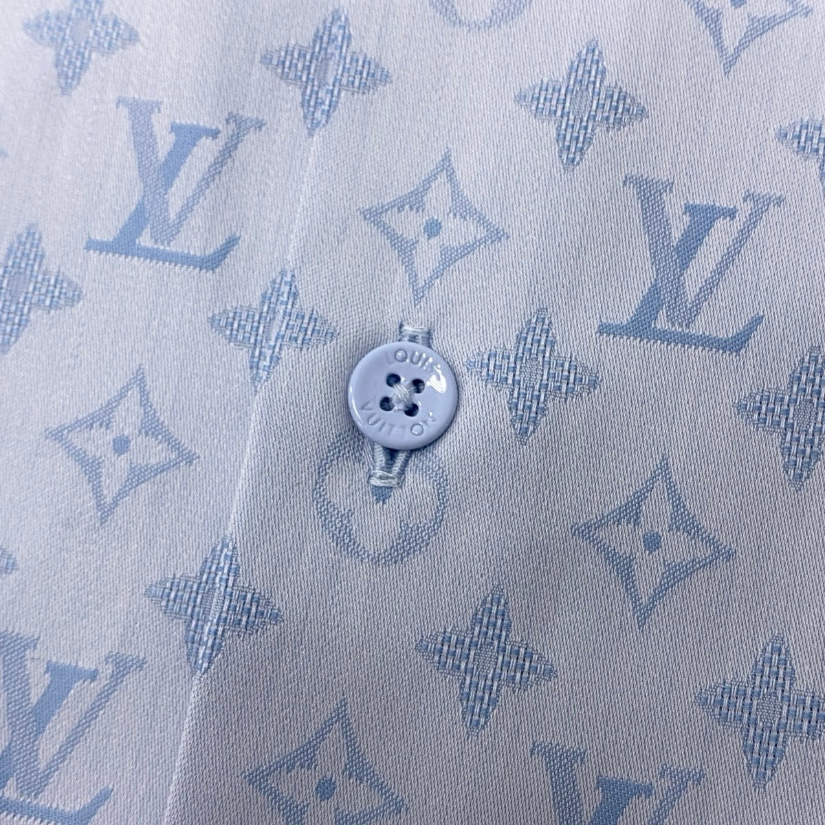Mf18《未使用品》 LOUIS VUITTON ルイヴィトン 25SS モノグラム 半袖シャツ Monogram Short Sleeved Shirt サイズ42 ブルー タグ付t18r
