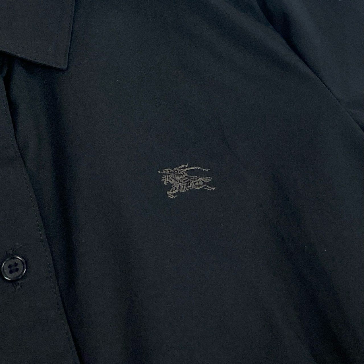 Ib26 《タグ付き》 BURBERRY  BLUE LABEL バーバリーブルーレーベル ホースロゴ刺繍 長袖ブラウス シャツ 38 ブラック コットン レディースu02t