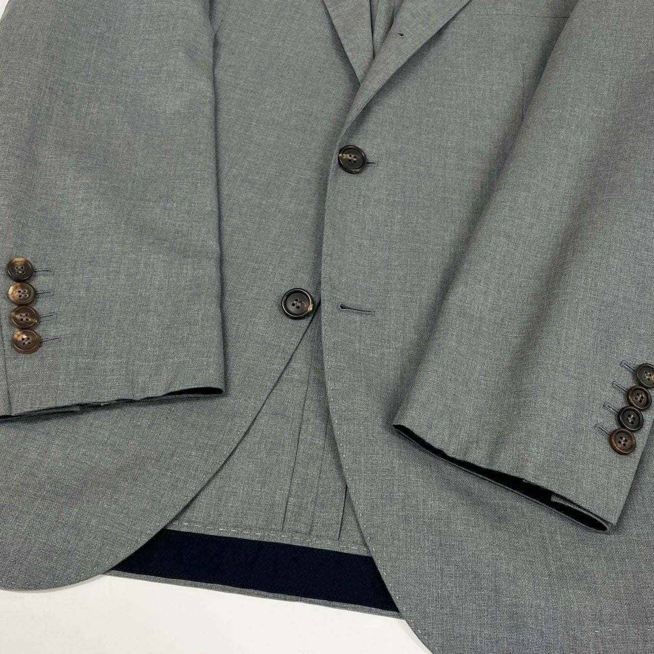 36b9《美品》 BRUNELLO CUCINELLI ブルネロクチネリ 3Bアンコンジャケット テーラードジャケット 48 グレー ウールシルク メンズk02i
