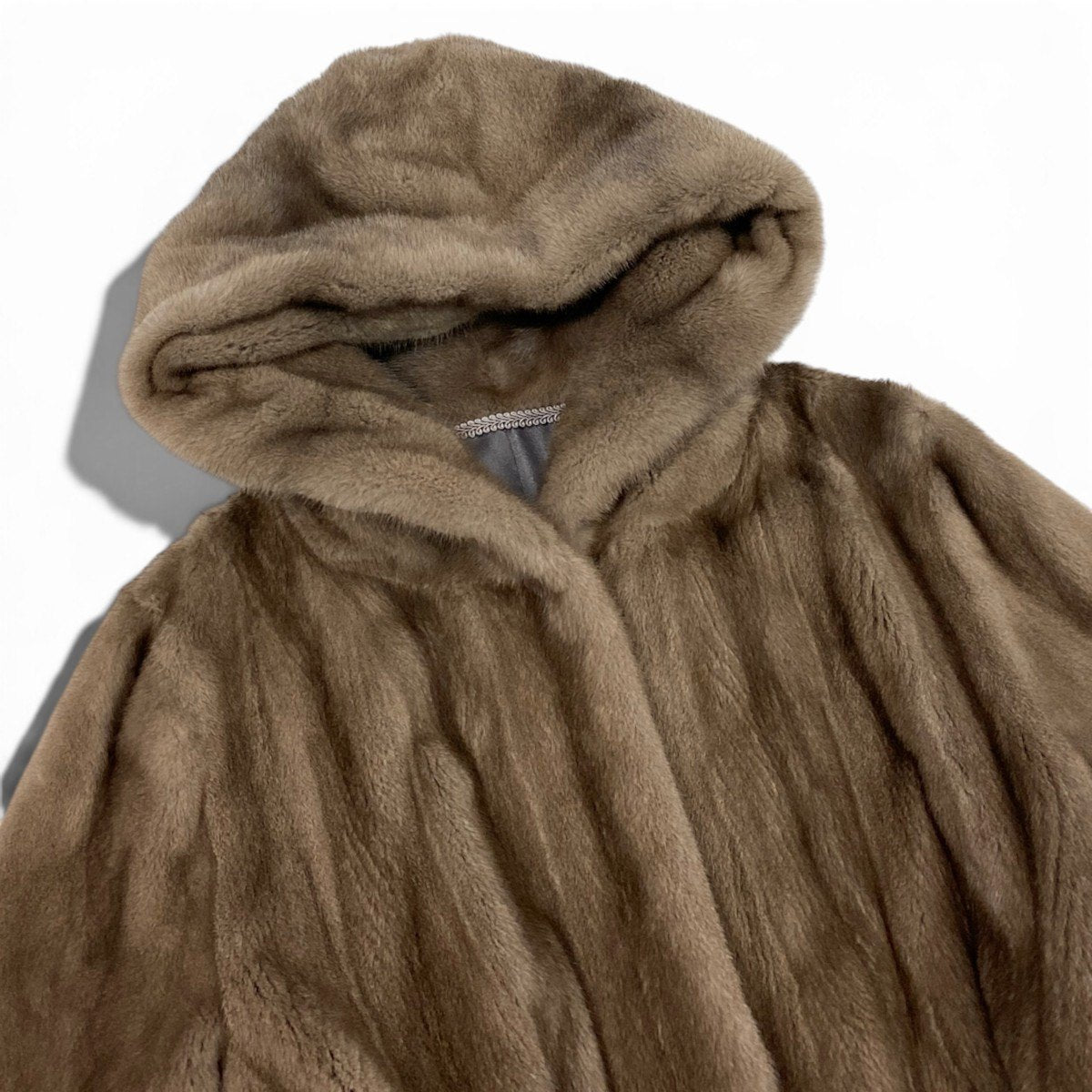 66h13《美品》 KOPENHAGEN FURS コペンハーゲンファー プラチナグレード ブルーアイリスミンク ベルテッドミンクコート 88-98-160 グレー系 ミンクファー フードu02t
