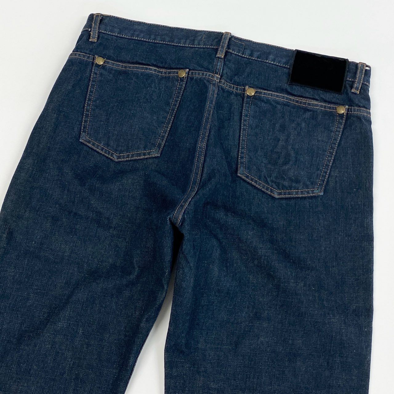 11j6 Yves Saint Laurent イヴサンローラン 日本製 ストレート デニムパンツ ボトムス ジーンズ ロゴボタン YSL カサンドラ 48 Mサイズ相当 インディゴブルー コットン メンズo07t