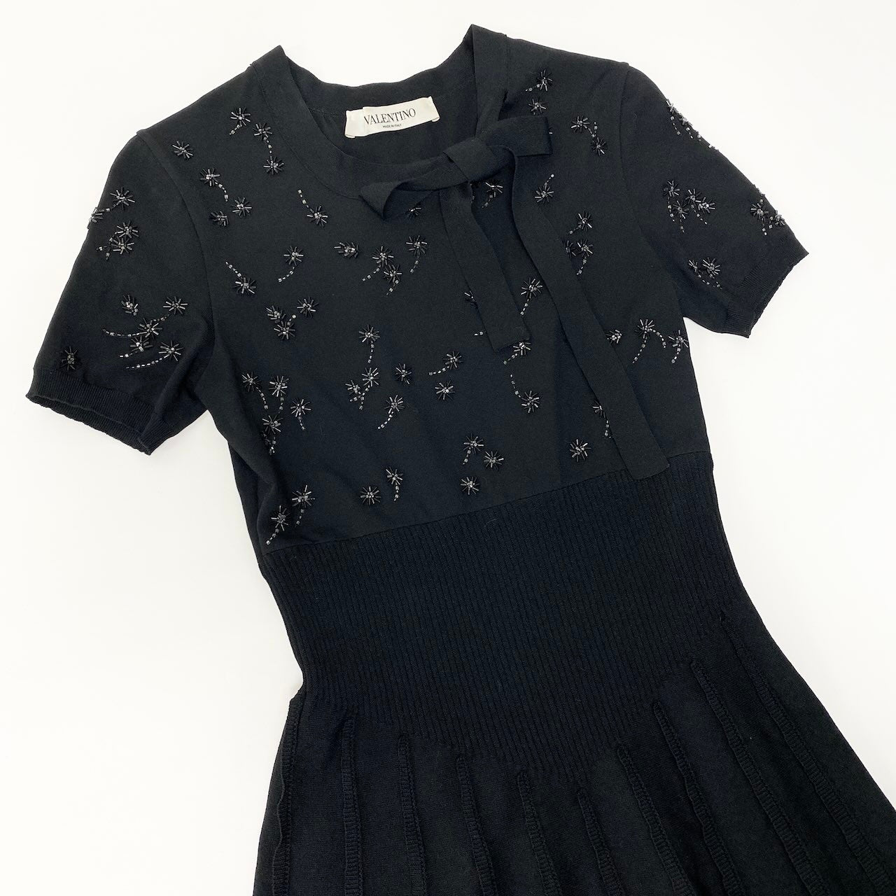 83c27 VALENTINO ヴァレンティノ ビジューリボンドレスワンピース ビーズ刺繍 ストレッチ 膝丈 NB3KD0193FG Sサイズ ブラック レディース 女性用u02t