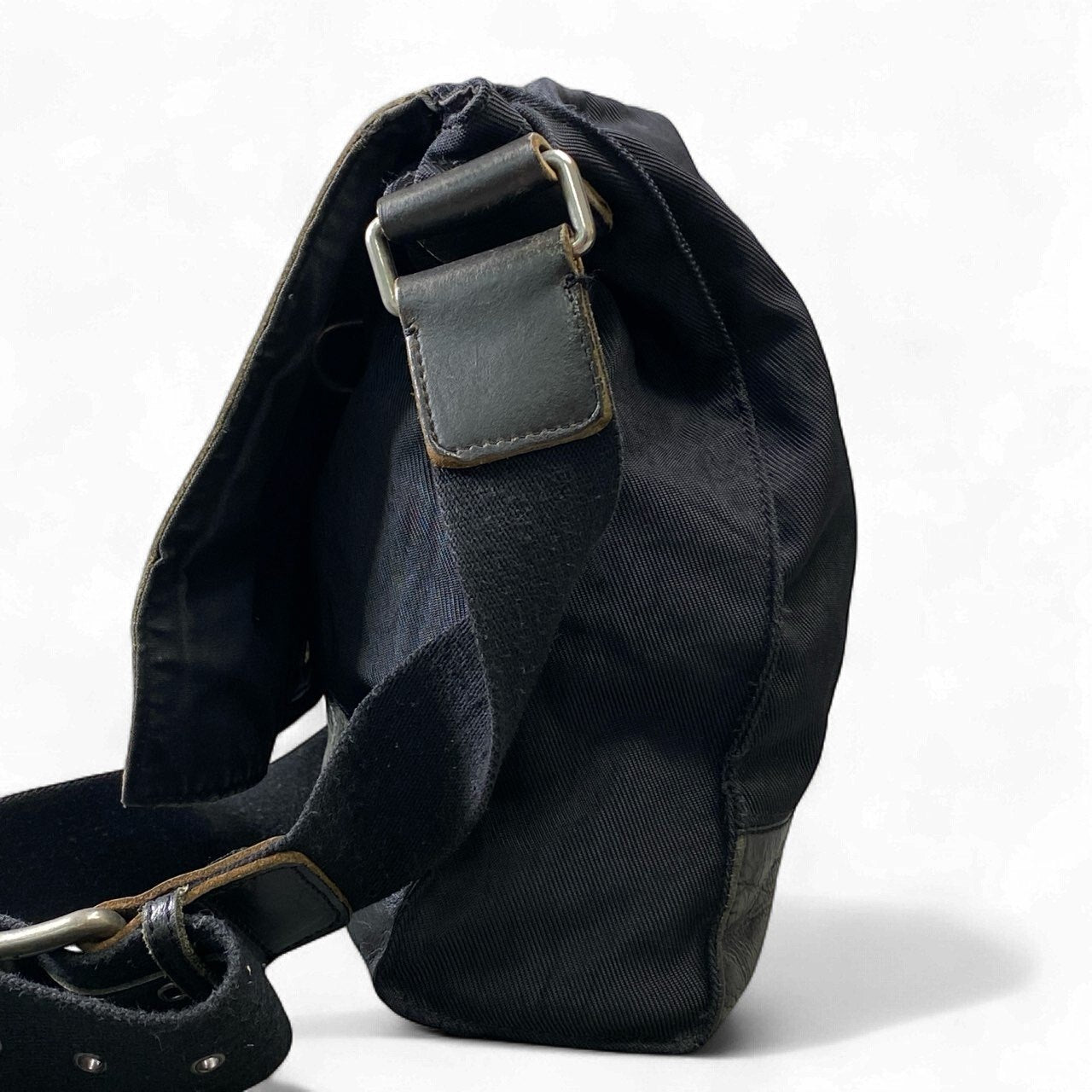 bk18 DOLCE&GABBANA ドルチェ＆ガッバーナ 00’s Vintage Leather Shoulder Bag Chain fastener ショルダーバッグ メンズk02i